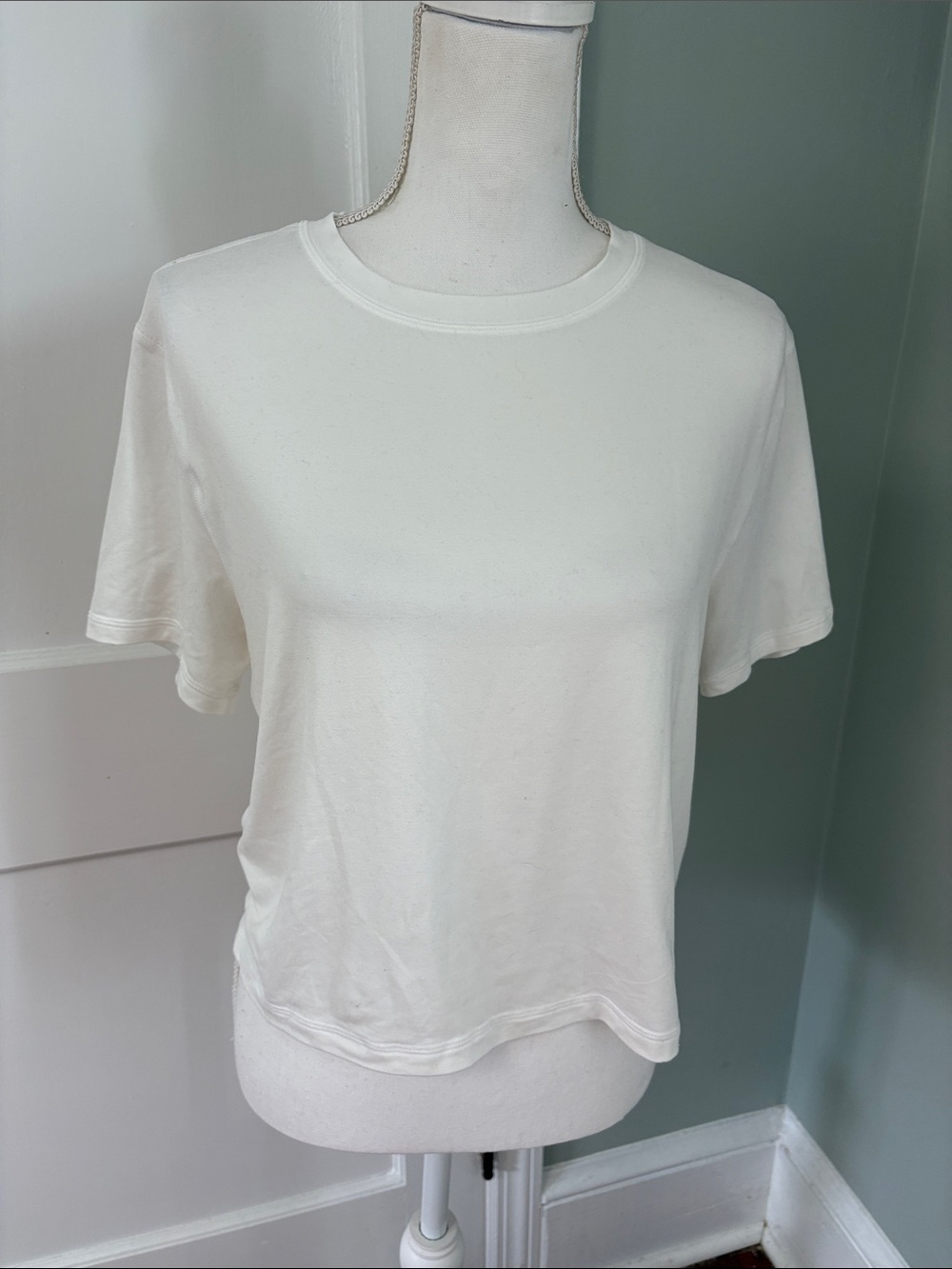 Rhoback Drift Performance Women's White Crewneck Short Sleeve Shirt Top Small